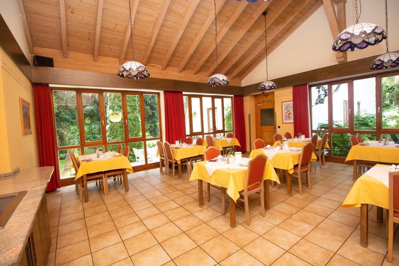 Hotel am Wald Ottobrunn Exterior foto